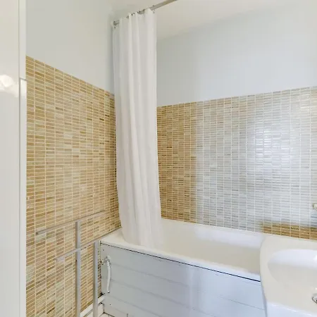 Les Jardins Du Port-10 By Interhome Apartmán *